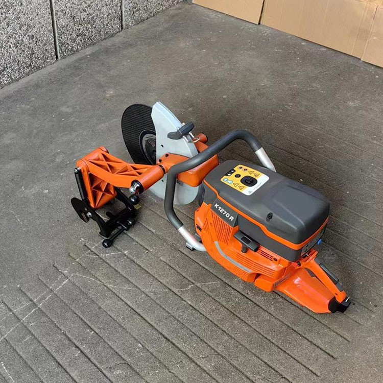 NQG-5.8Ⅱ型内燃切轨机