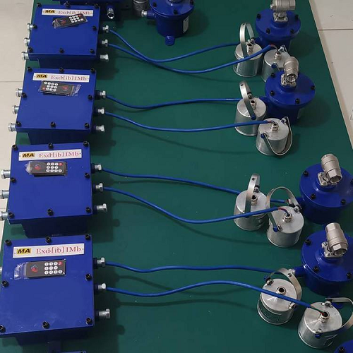 矿用喷雾降尘装置