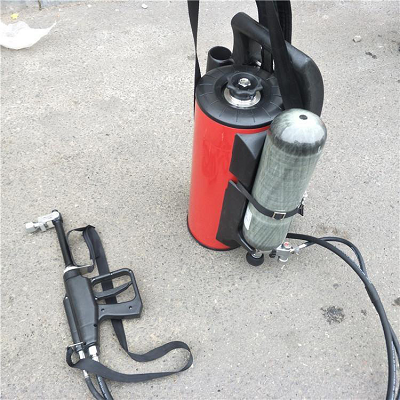 背负式喷雾灭火枪