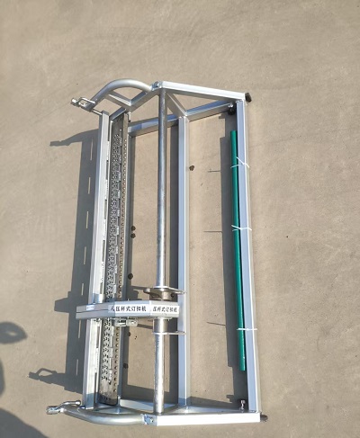 皮带拉杆式钉扣机