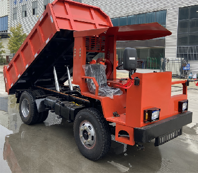 井下自卸车
