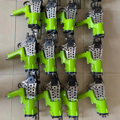 气动锚网连扣机