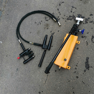 YBX-60型提速道岔滑床板液压拔销器