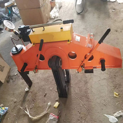 YPG—1000型液压平轨器