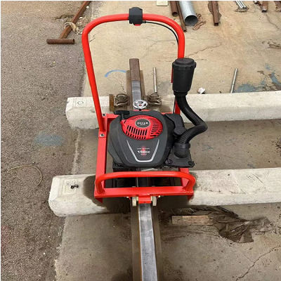 NCX-150型内燃钢轨除锈机