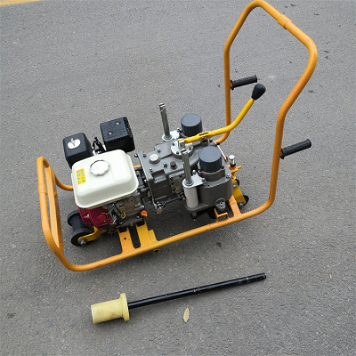 NLB-600型内燃双头螺栓扳手