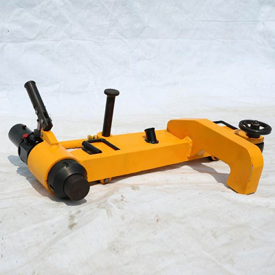 YZG-530型液压直轨器