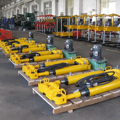 YLS-900型液压钢轨拉伸机