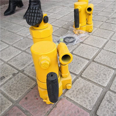 YFZ-80型液压方枕器