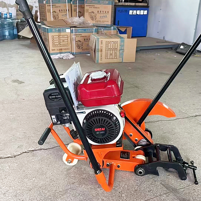 NQG-6.5型内燃锯轨机