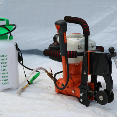 RD07型内燃钢轨钻孔机