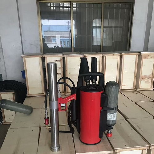 脉冲气压喷雾水枪