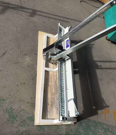 皮带拉杆式钉扣机